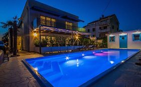 Apartments Gardelin Superior 2